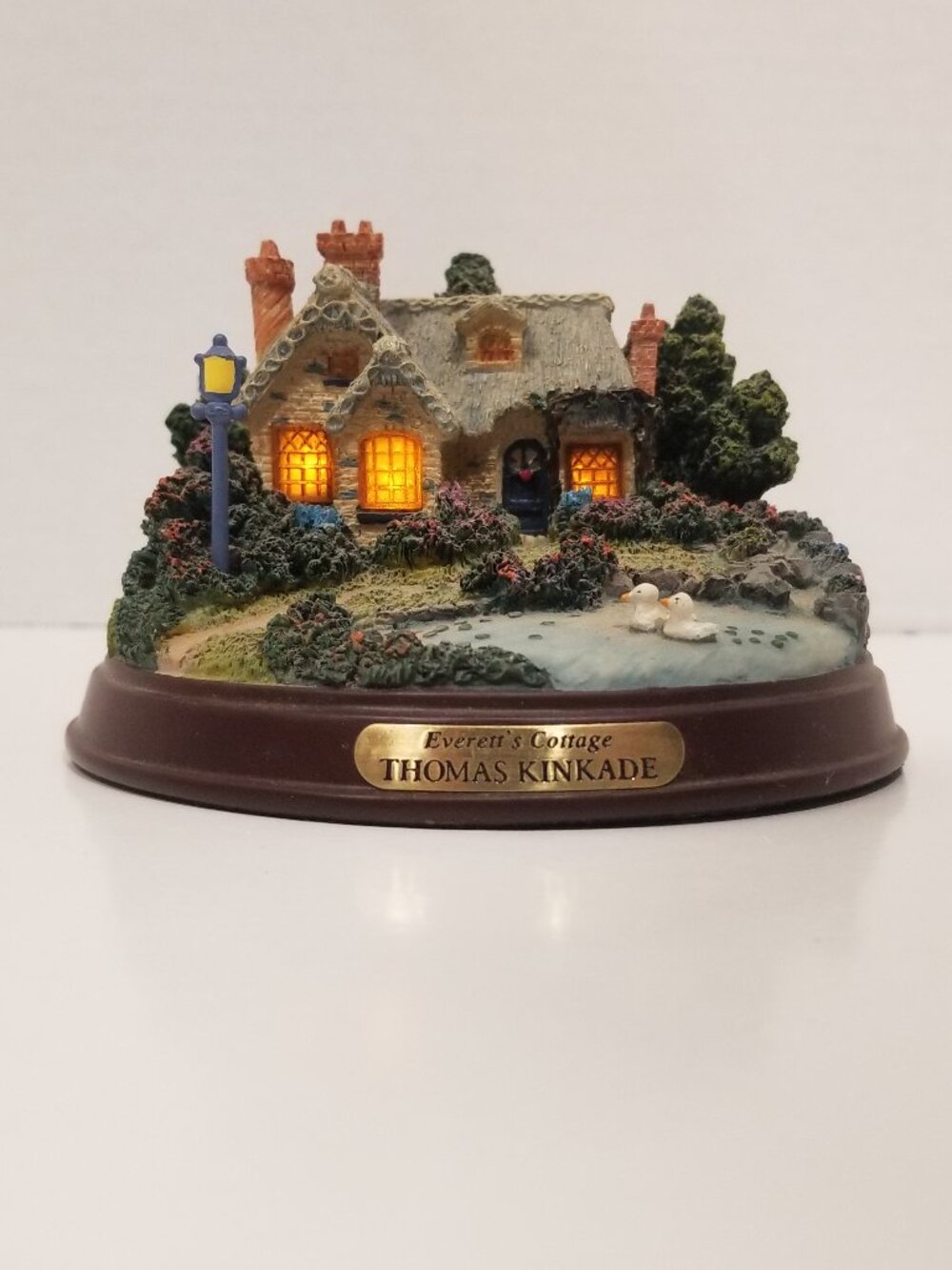 Thomas Kinkade "Everett's Cottage" Illuminated Vignette, EUC - Picture 11 of 14